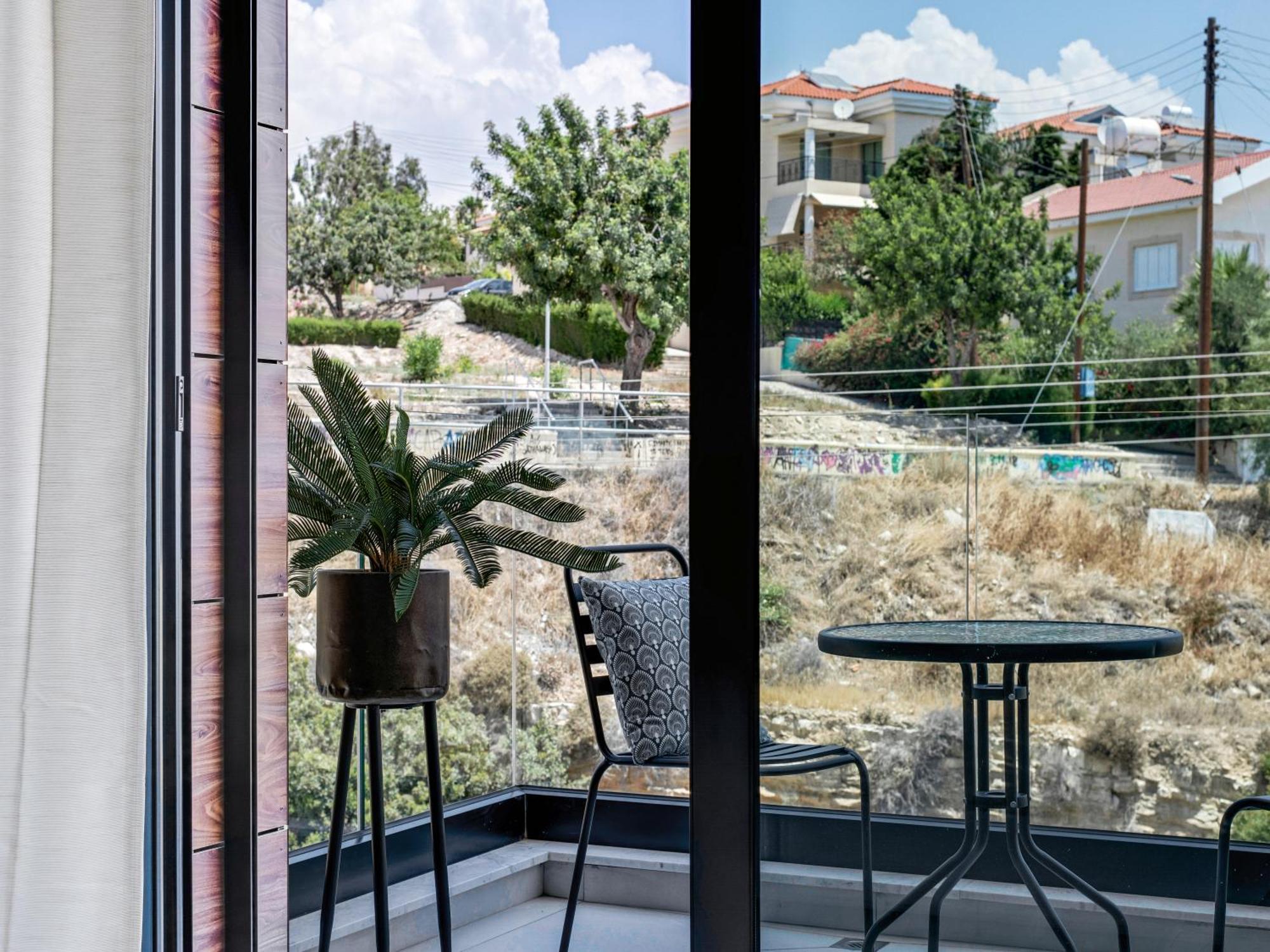 Sanders Elgio Limassol Habitación foto